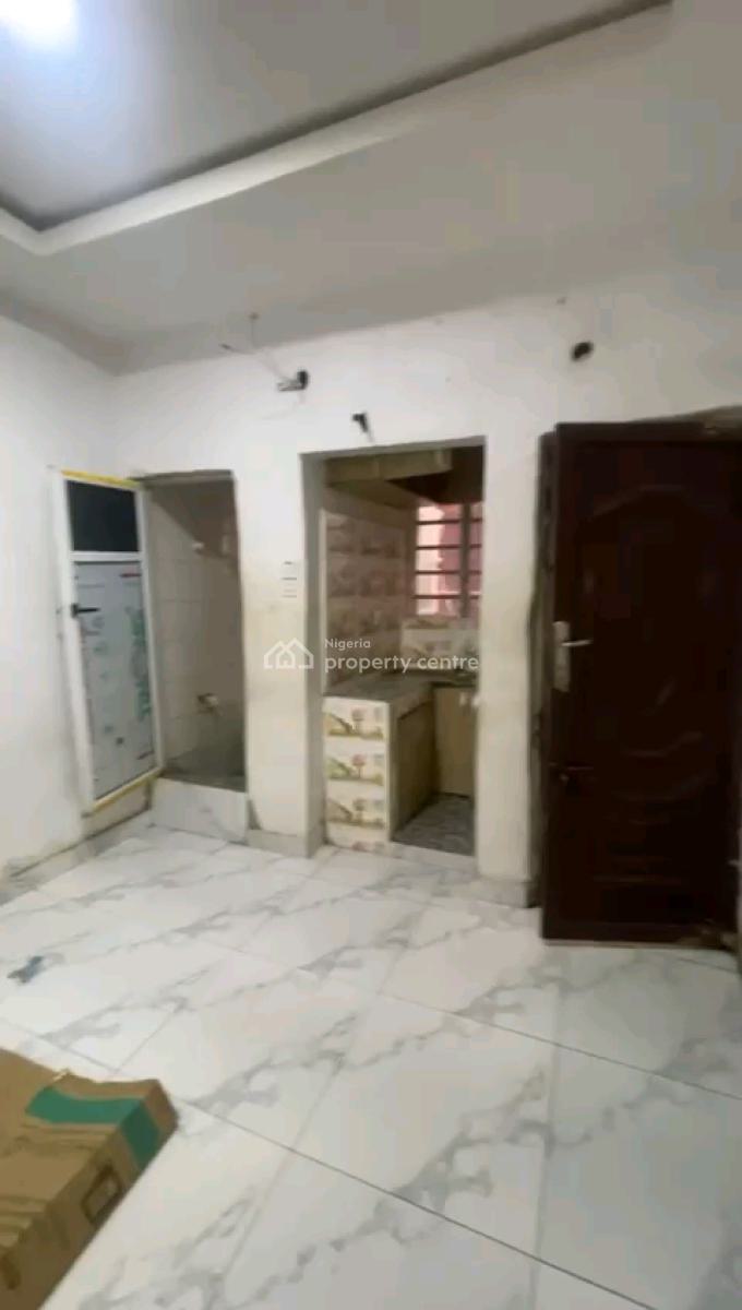 a Roomself Apartment, 4,ososa Street, Bariga Road, Bariga, Shomolu, Lagos, Self Contain (single Rooms) for Rent