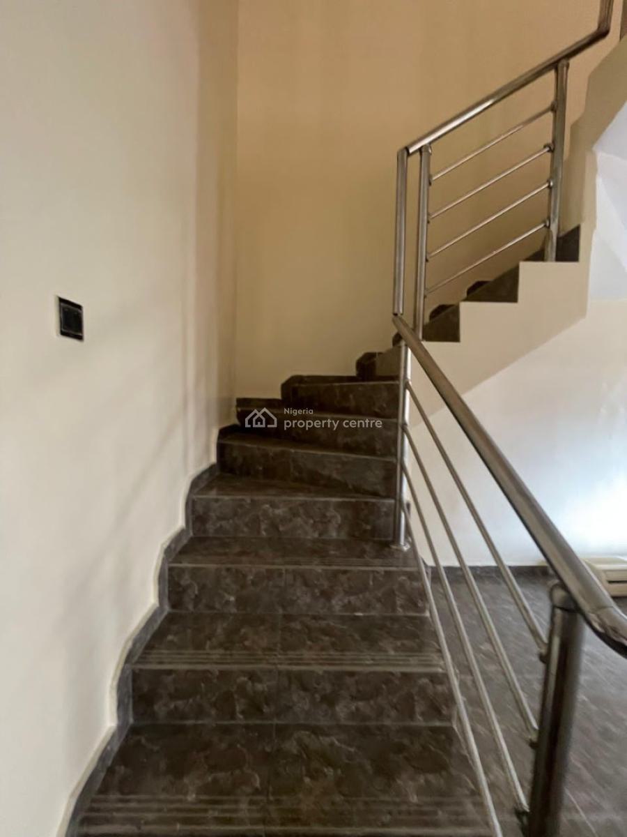 Spacious 4bedroom Terrace Duplex with Bq at Chevron Lekki, Chevron Drive, Lekki, Lagos, Terraced Duplex for Rent