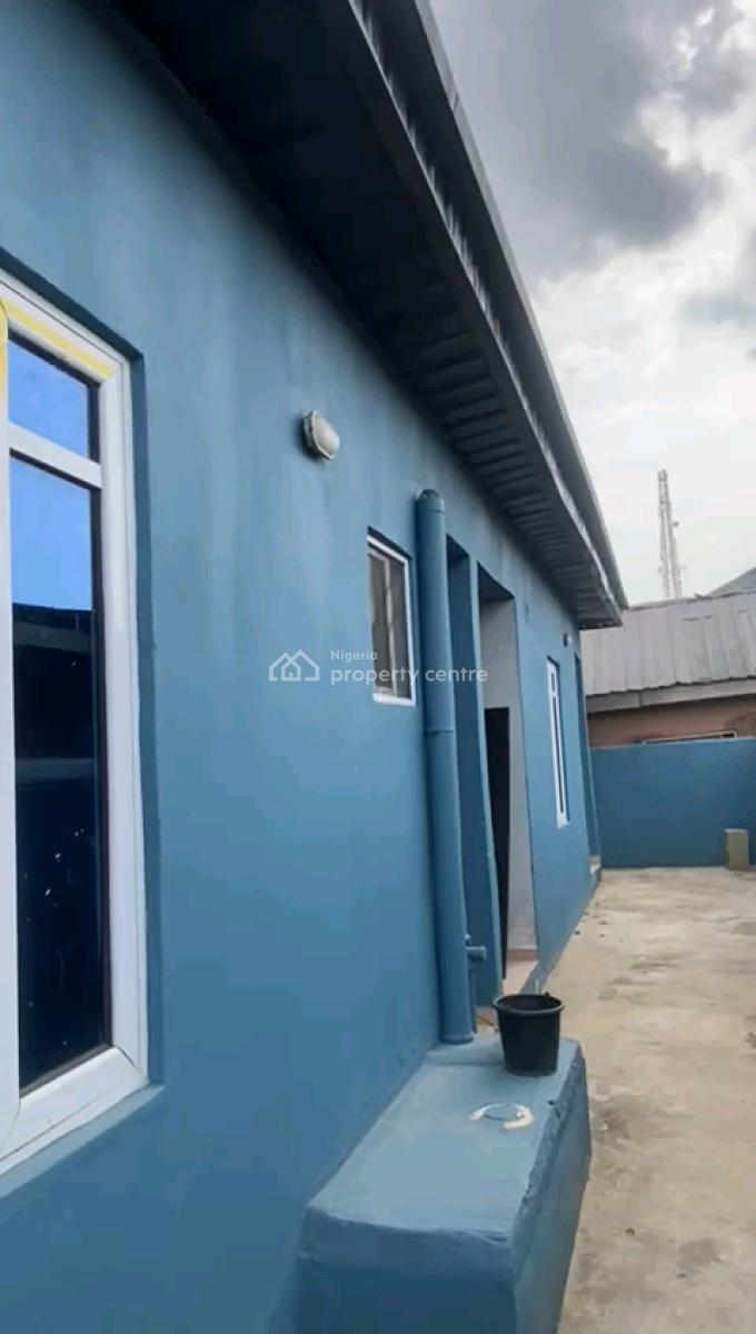 Newly Renovated Spacious Mini Apartments with 1t1b, Ifako, Gbagada, Lagos, Mini Flat (room and Parlour) for Rent