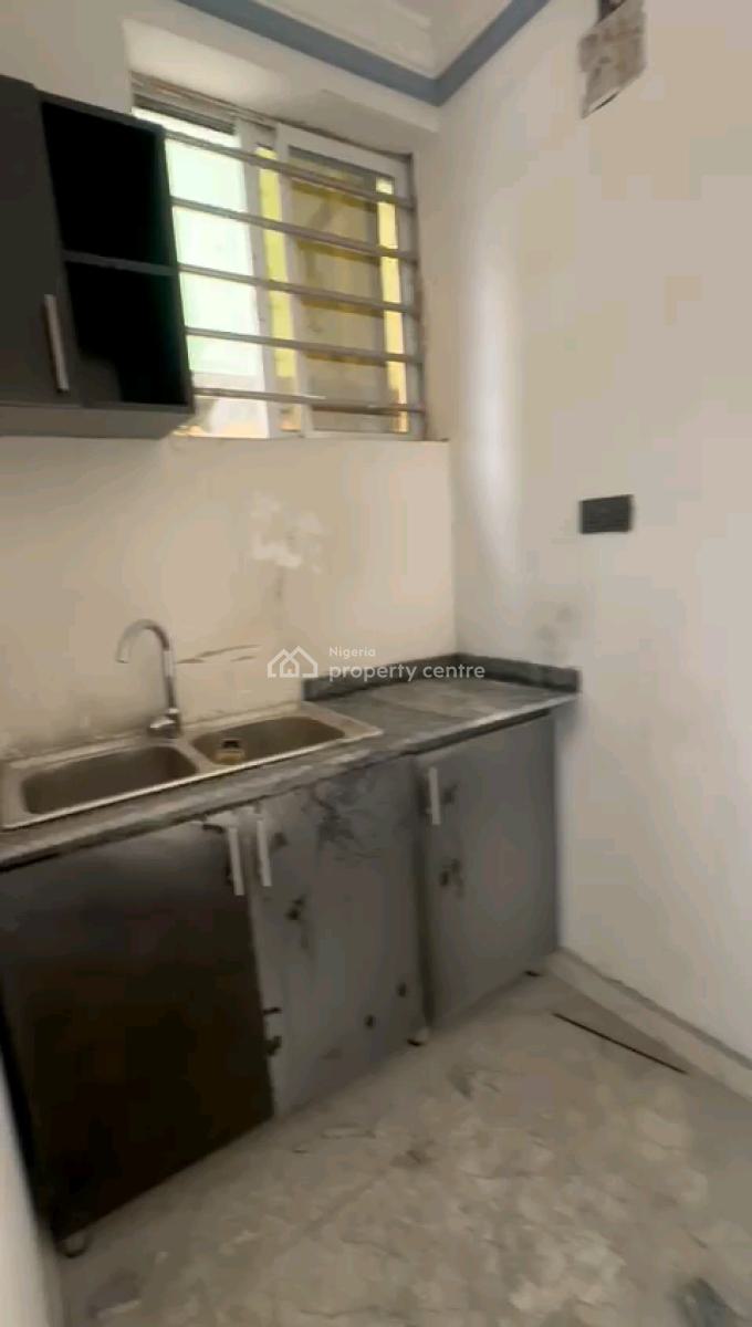 Newly Built N Nicely Finished  (self Compound) 3 Bedrooms  Up Flat, Soluyi, Gbagada, Lagos, Flat / Apartment for Rent