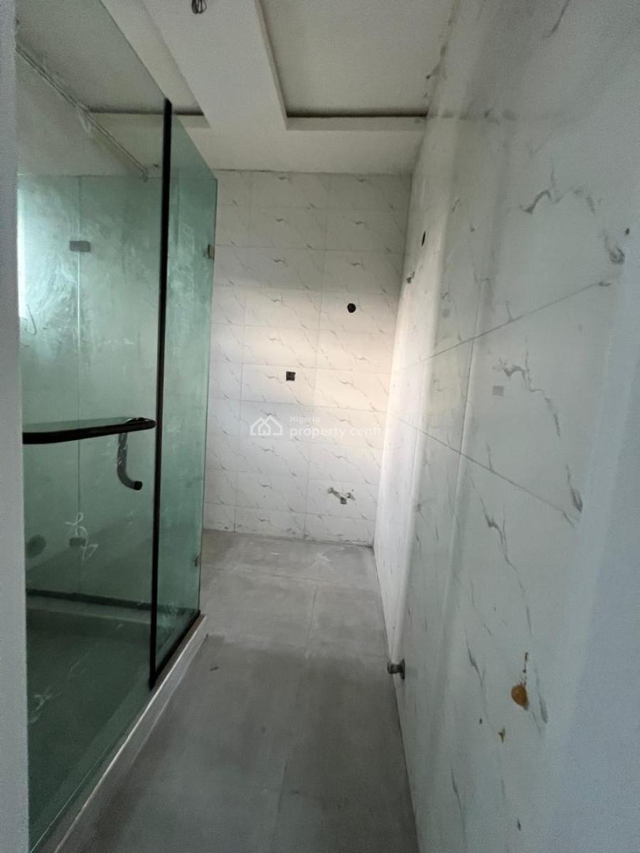 2 Bedroom Apartment at Lekki Phase 1, Lekki Phase 1, Lekki, Lagos, Flat / Apartment for Sale