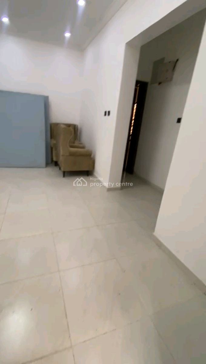 Newly Built N Nicely Finished  (self Compound) 2 Bedrooms  Up Flat, Soluyi, Gbagada, Lagos, Flat / Apartment for Rent
