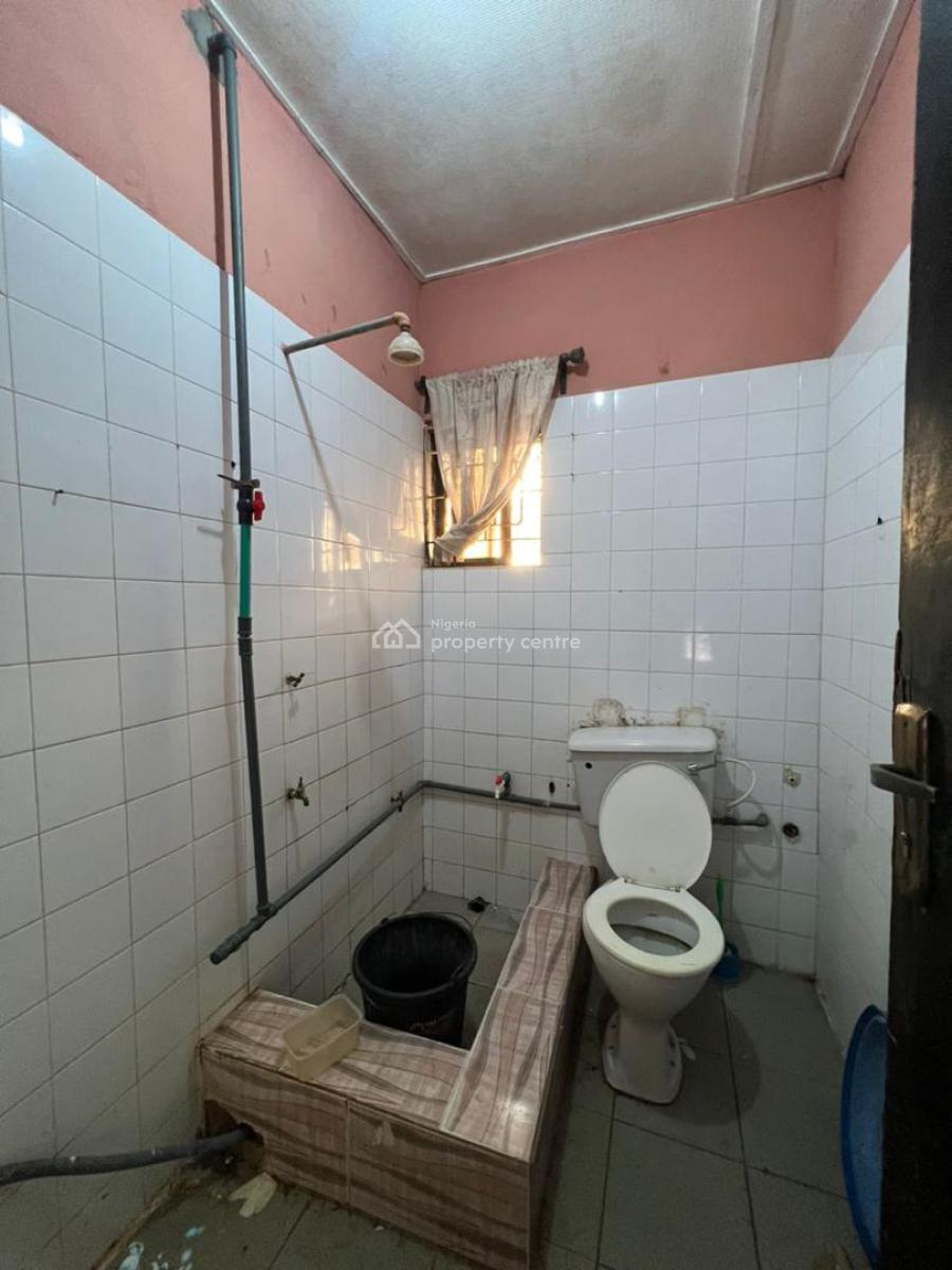 Spacious 2 Bedroom Flat in a Serene Environment, Agungi, Lekki, Lagos, Flat / Apartment for Rent