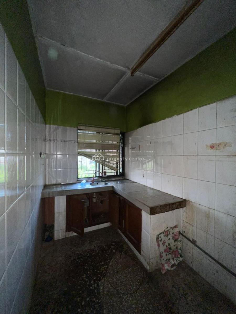 Spacious 2 Bedroom Flat in a Serene Environment, Agungi, Lekki, Lagos, Flat / Apartment for Rent