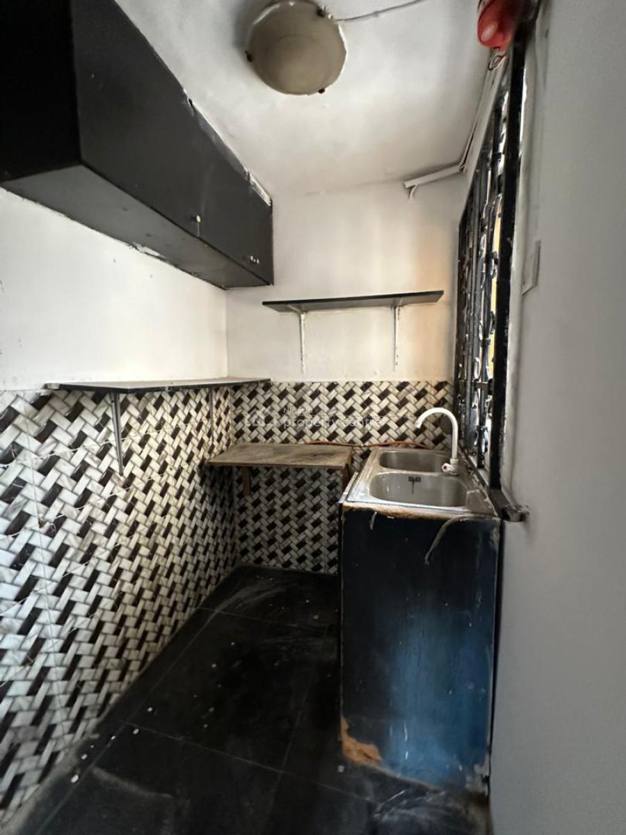 Spacious Self Contain, Ikota, Lekki, Lagos, Self Contain (single Rooms) for Rent