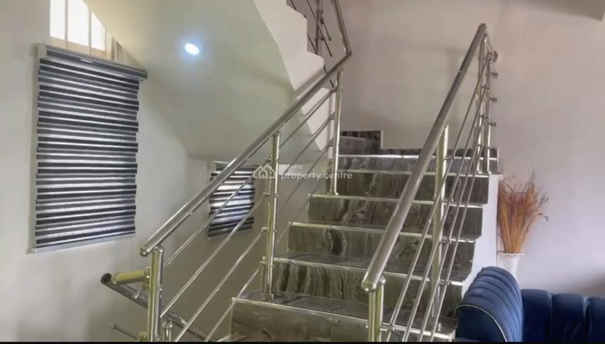 6 Bedrooms Semi Detached Duplex with a Room Bq in Gwarinpa, in an Estate, Gwarinpa, Abuja, Semi-detached Duplex for Rent