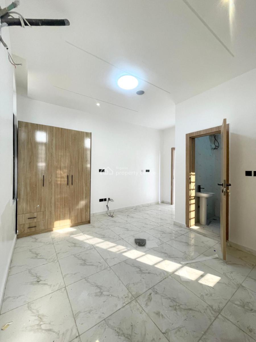 2 Bedroom Flat, Off Domino Pizza Ologolo Lagos, Ologolo, Lekki, Lagos, Flat / Apartment for Rent