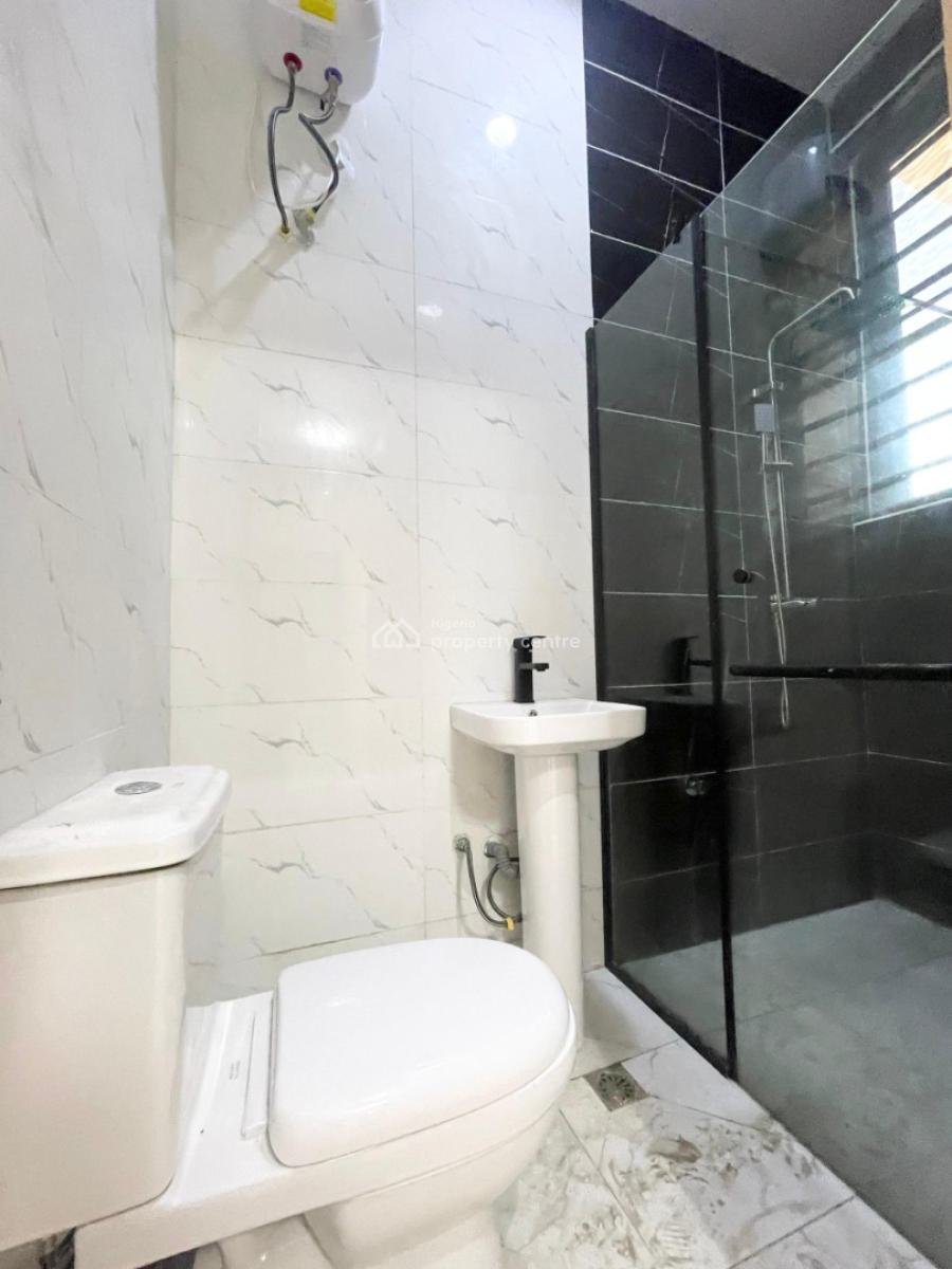 2 Bedroom Flat, Off Domino Pizza Ologolo Lagos, Ologolo, Lekki, Lagos, Flat / Apartment for Rent