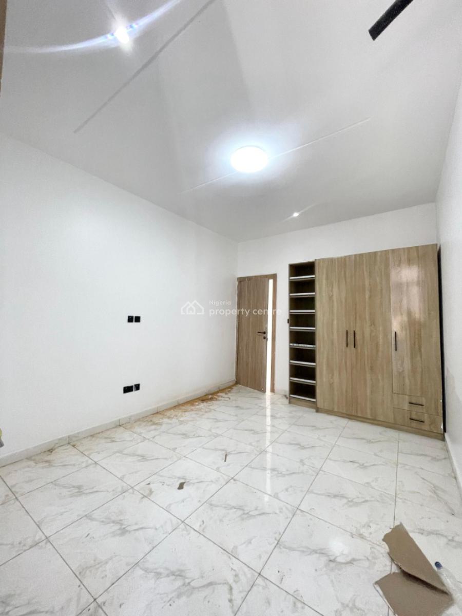 2 Bedroom Flat, Off Domino Pizza Ologolo Lagos, Ologolo, Lekki, Lagos, Flat / Apartment for Rent