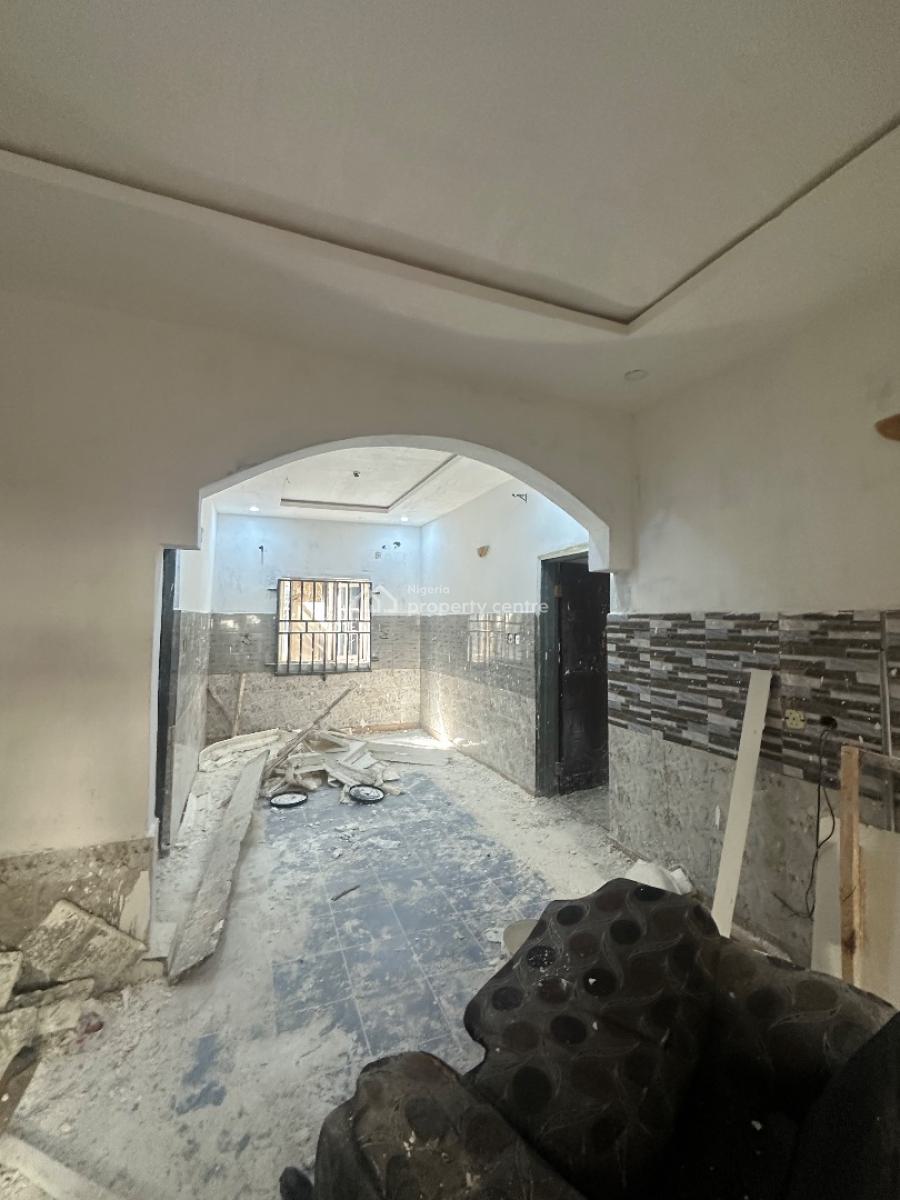 Excellent 2 Bedroom Bungalow, Zone E, Apo Resettlement, Apo, Abuja, Detached Bungalow for Rent