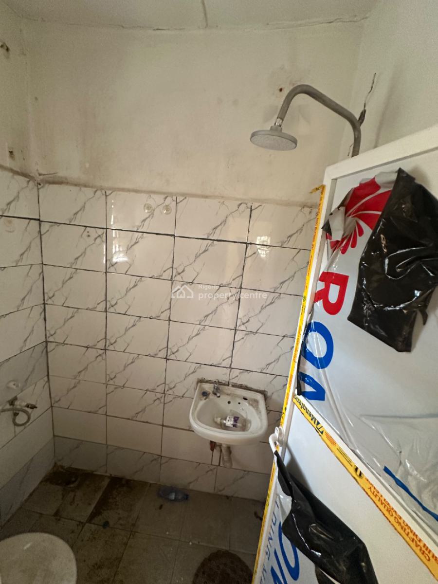 One Bedroom Apartment in a Good Environment, 5th Avenue, Gwarinpa, Abuja, Mini Flat (room and Parlour) for Rent