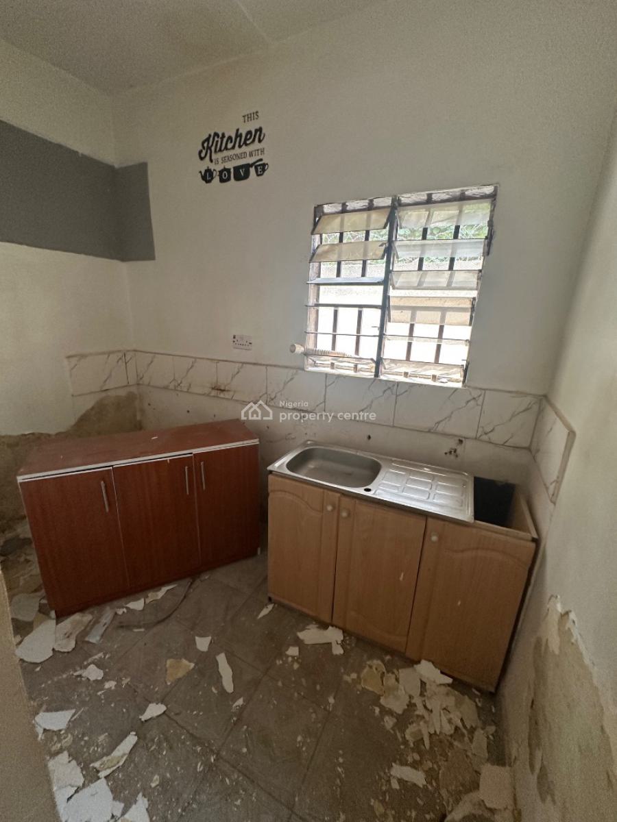 One Bedroom Apartment in a Good Environment, 5th Avenue, Gwarinpa, Abuja, Mini Flat (room and Parlour) for Rent