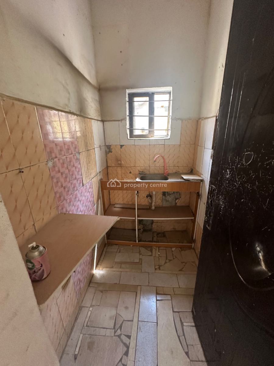 One Bedroom Apartment in a Serene Environment, 5th Avenue Gwarinpa, Gwarinpa, Abuja, Flat / Apartment for Rent