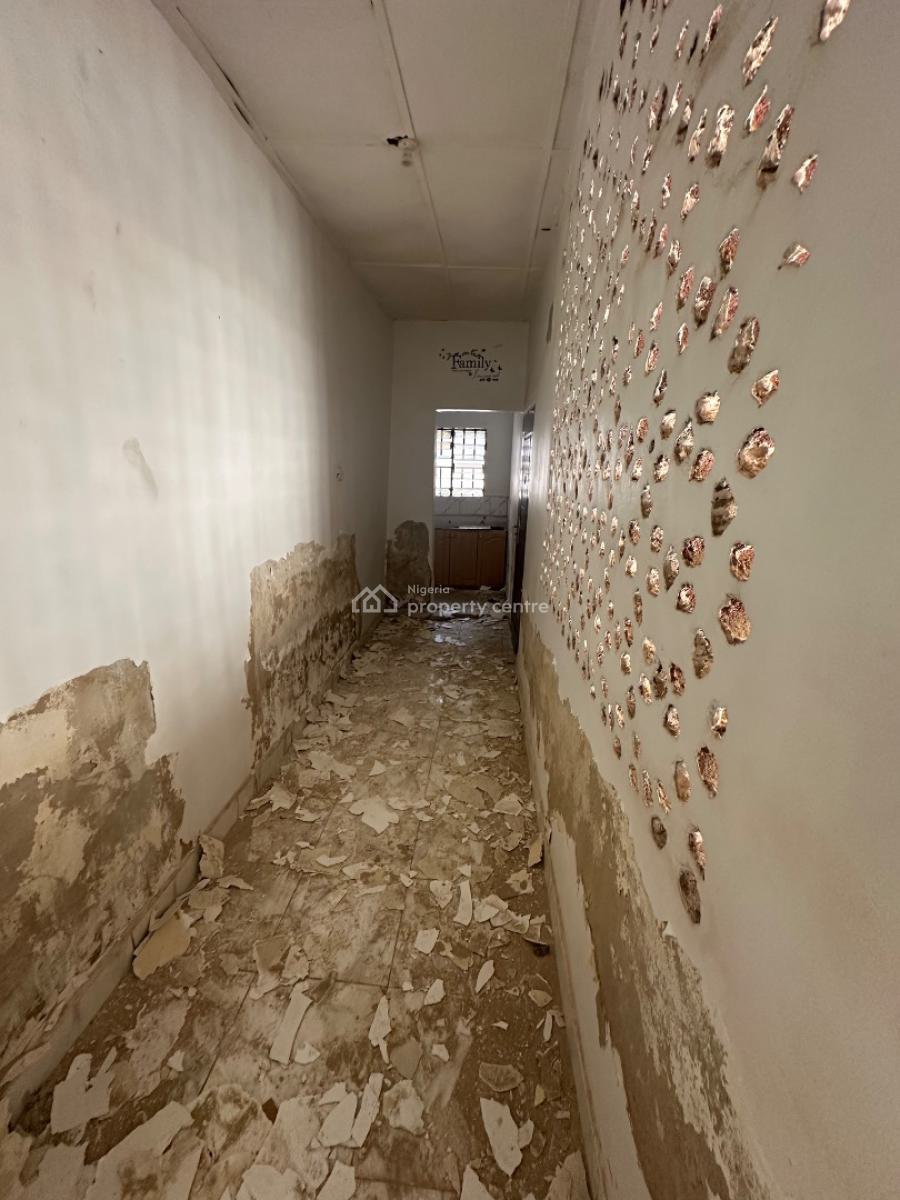 One Bedroom Apartment in a Serene Environment, 5th Avenue Gwarinpa, Gwarinpa, Abuja, Flat / Apartment for Rent