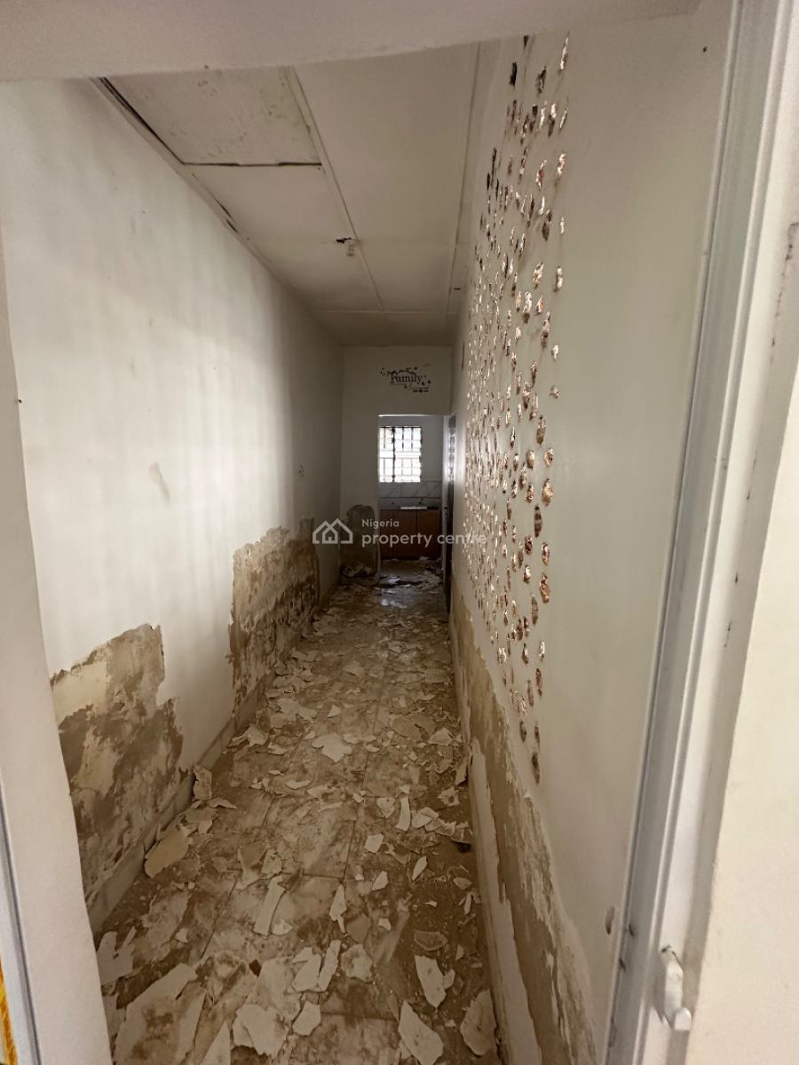 One Bedroom Apartment in a Serene Environment, 5th Avenue Gwarinpa, Gwarinpa, Abuja, Flat / Apartment for Rent