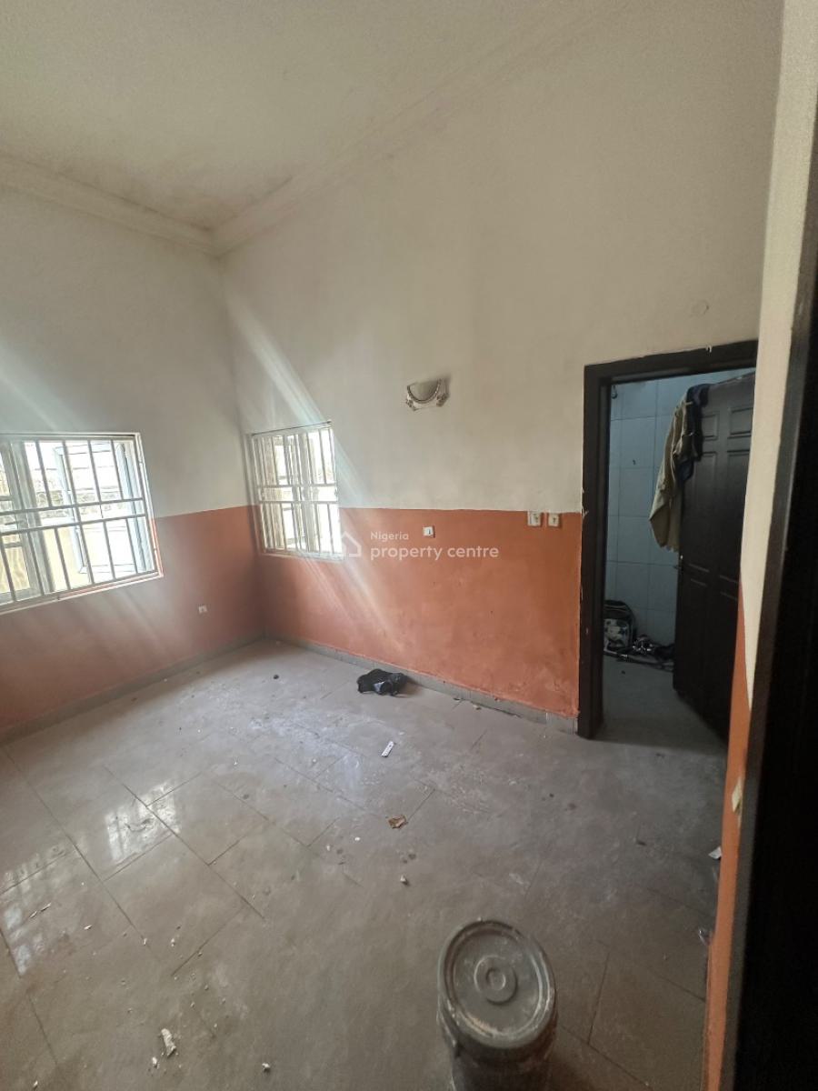Self Contain Apartment ( Shared Kitchen), 6th Avenue After Charlie Boy, Gwarinpa, Abuja, Self Contain (single Rooms) for Rent