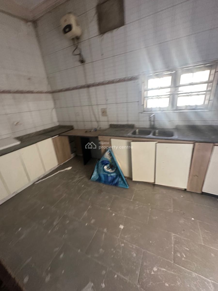 Self Contain Apartment ( Shared Kitchen), 6th Avenue After Charlie Boy, Gwarinpa, Abuja, Self Contain (single Rooms) for Rent