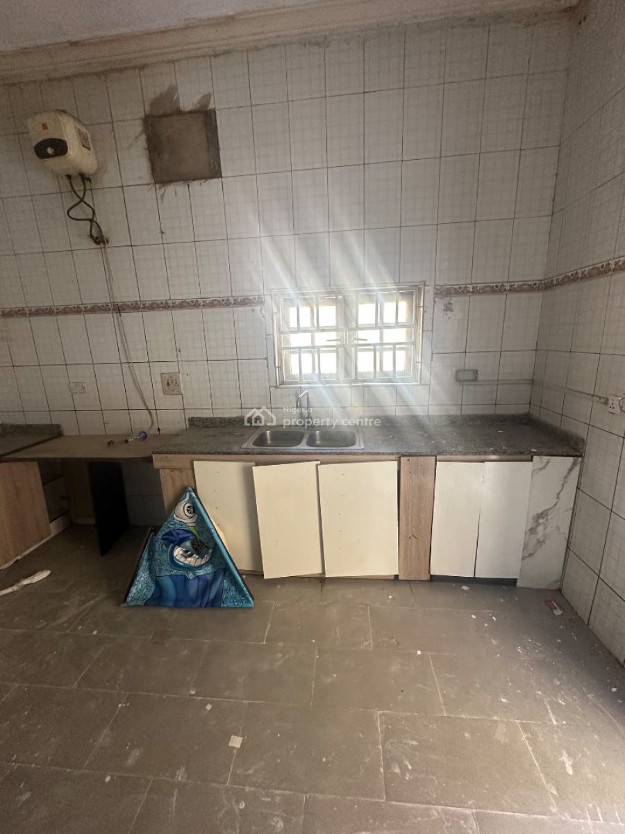 Self Contain Apartment ( Shared Kitchen), 6th Avenue After Charlie Boy, Gwarinpa, Abuja, Self Contain (single Rooms) for Rent