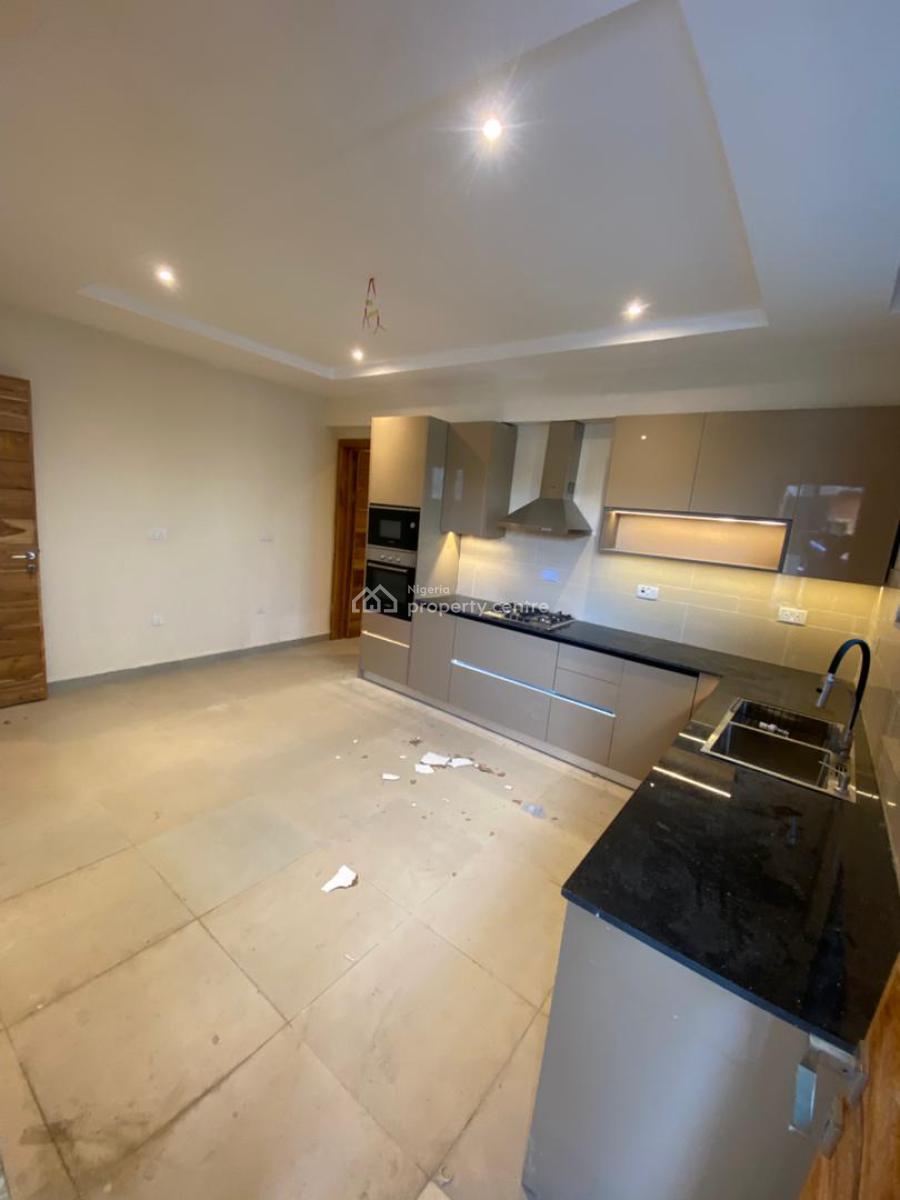 Brand New (3) Bedroom Apartment with a Room Boys Quarter, Lekki Phase 1, Lekki, Lagos, Flat / Apartment for Rent