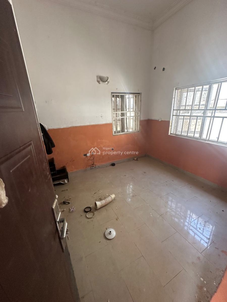 a Sizable Room Self Contain Apartment( Sharing Kitchen), 6th Avenue After Charlie Boy, Gwarinpa, Abuja, Self Contain (single Rooms) for Rent