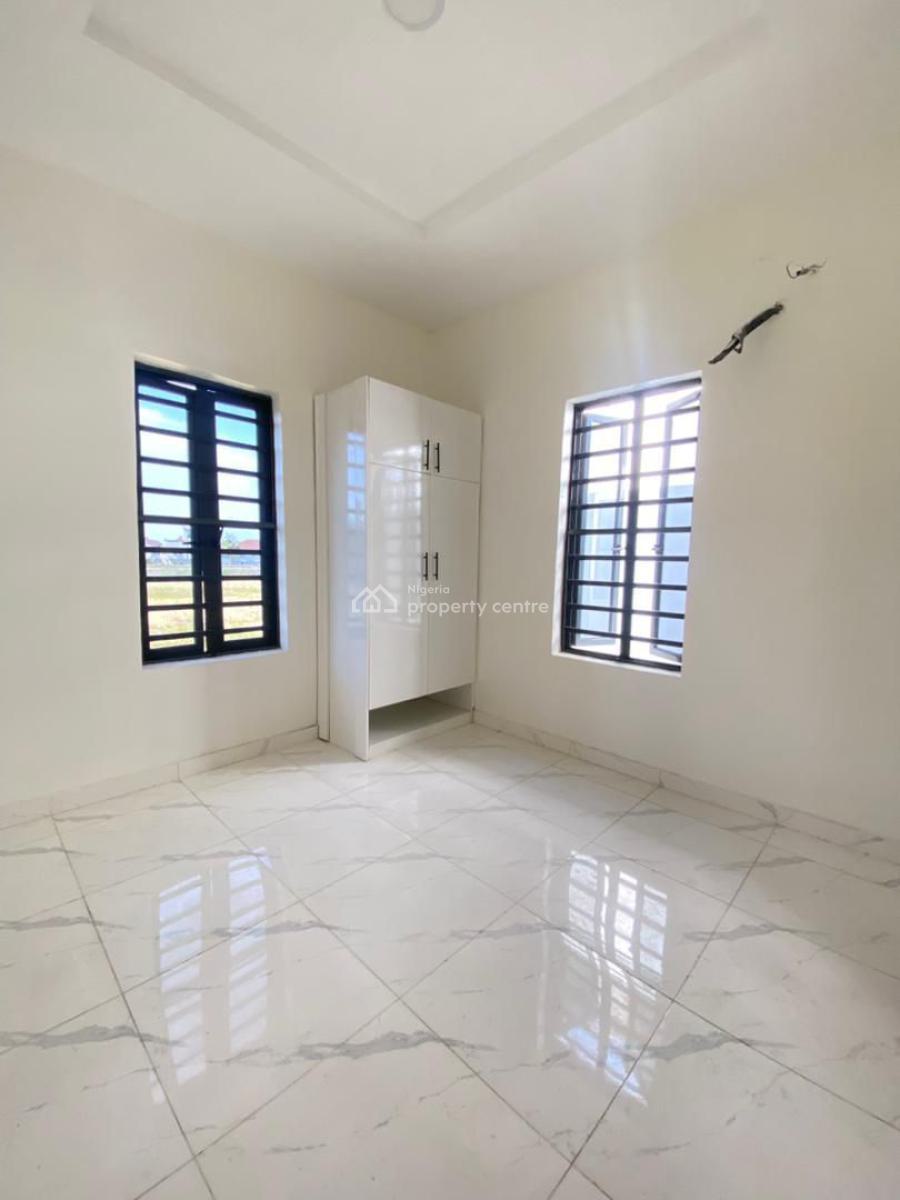 Charming 4 Bedroom Semi Detached Duplex with Bq & Communal P, Vgc, Lekki, Lagos, Semi-detached Duplex for Sale