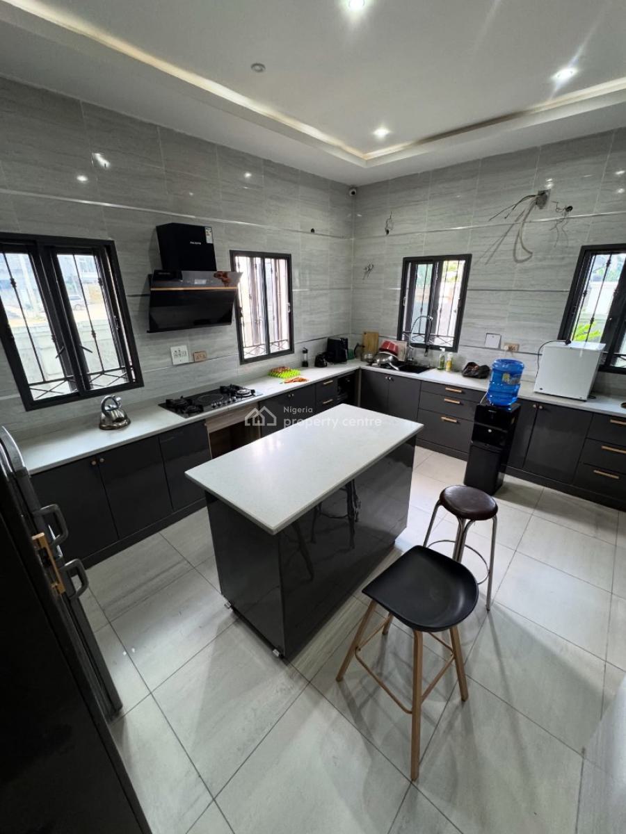 Magnificent and  Well Located Seven (7) Bedroom Detached Duplex, Sars Road, Port Harcourt, Rivers, Detached Duplex for Sale