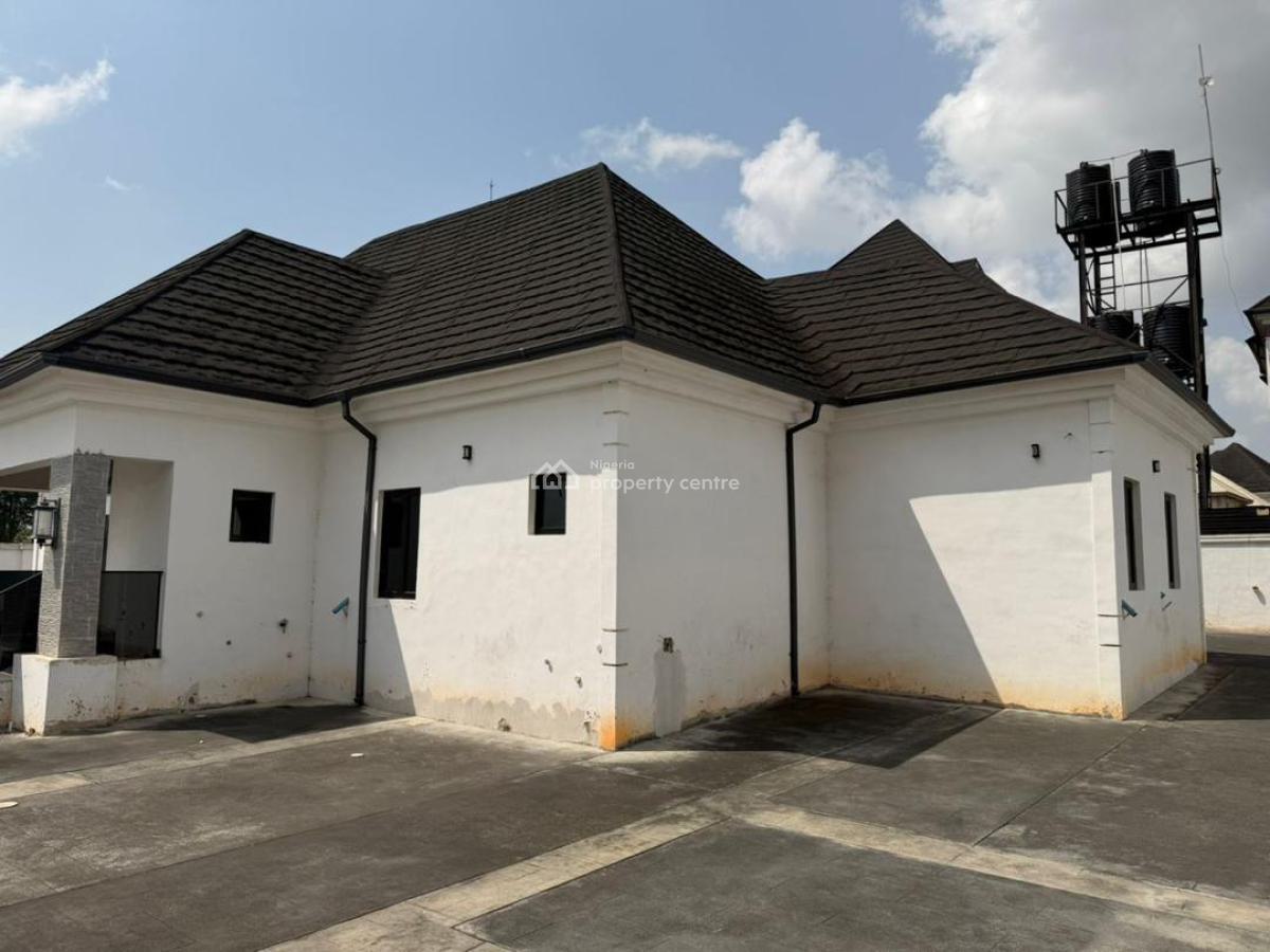 Standard 5bedroom, Irhirhi,off Airport Road, Benin, Oredo, Edo, Detached Bungalow for Sale