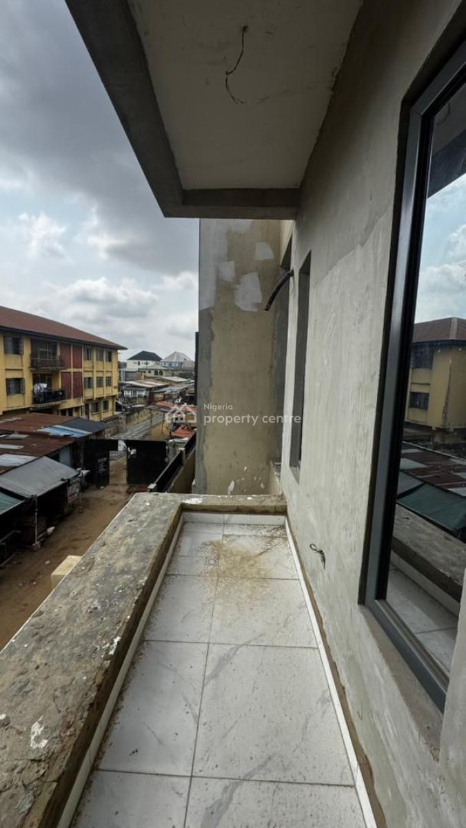 Ideal 2 Bedroom Apartment in a Serene Neighborhood with Easy Accessibi, Sawmill Gbagada, Gbagada, Lagos, Flat / Apartment for Sale