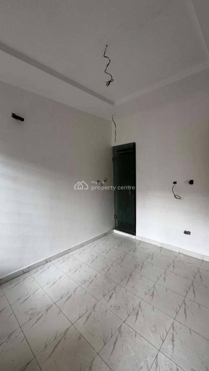 Ideal 2 Bedroom Apartment in a Serene Neighborhood with Easy Accessibi, Sawmill Gbagada, Gbagada, Lagos, Flat / Apartment for Sale