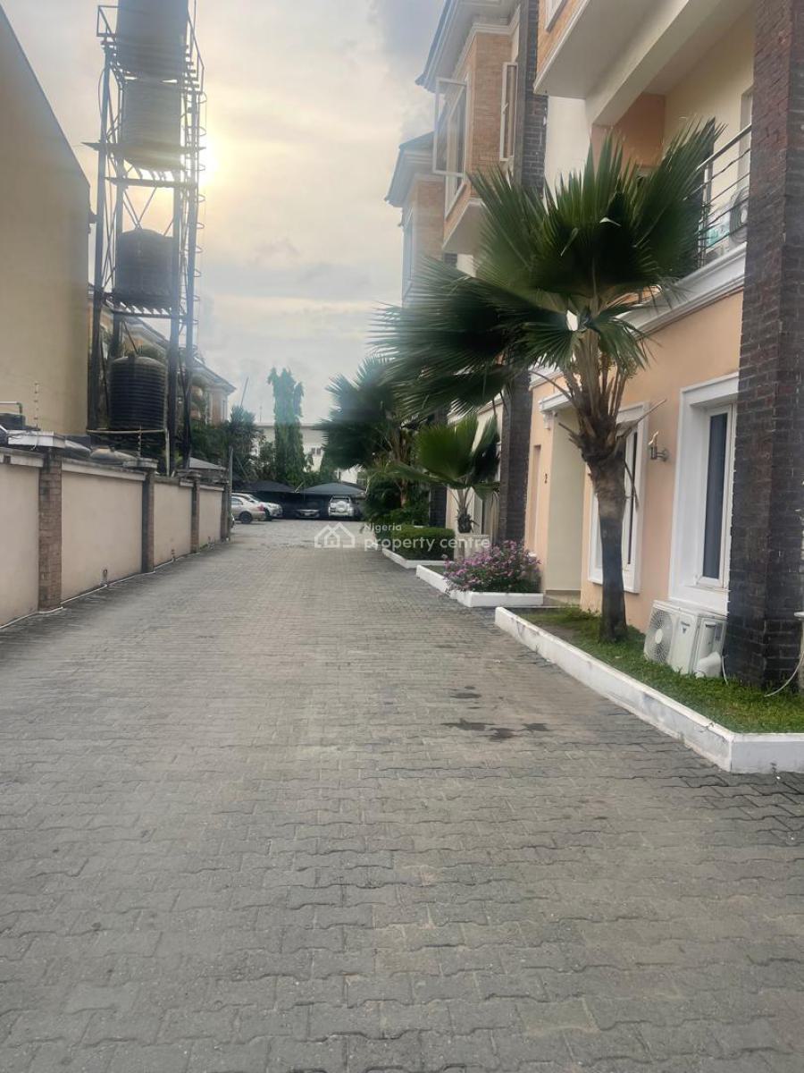 Standard  4 Bedroom Terrace with Bq, Osakpa London, Lekki, Lagos, House for Rent
