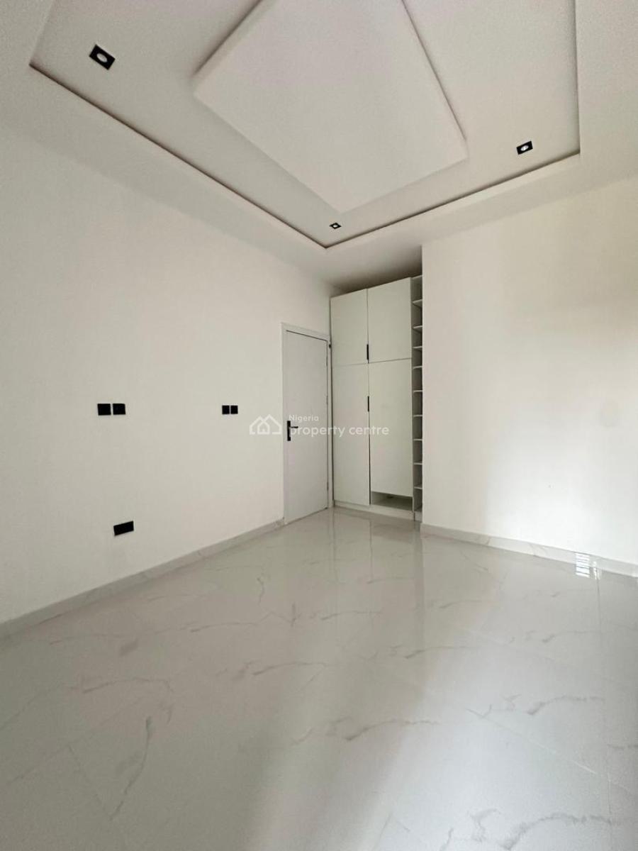 Elegant 4 Bedroom Terrace Duplex in a Secure Estate, Ikota, Lekki, Lagos, Flat / Apartment for Sale