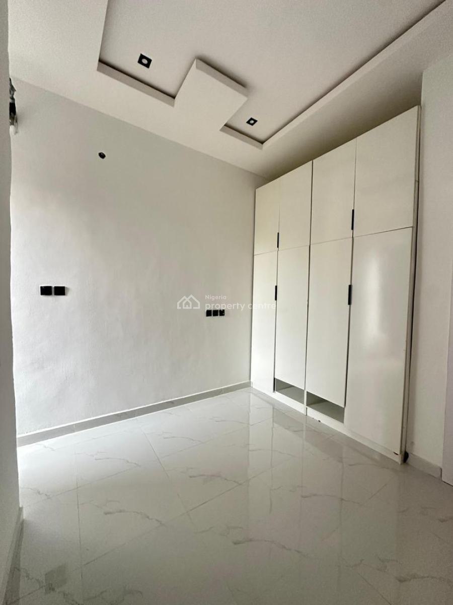 Elegant 4 Bedroom Terrace Duplex in a Secure Estate, Ikota, Lekki, Lagos, Flat / Apartment for Sale