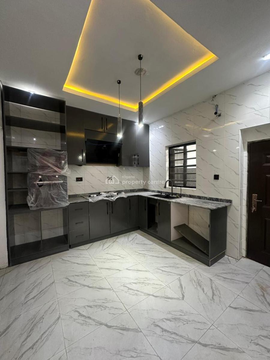 Modern 3 Bedroom Terrace + Bq, Ikota, Lekki, Lagos, Flat / Apartment for Sale