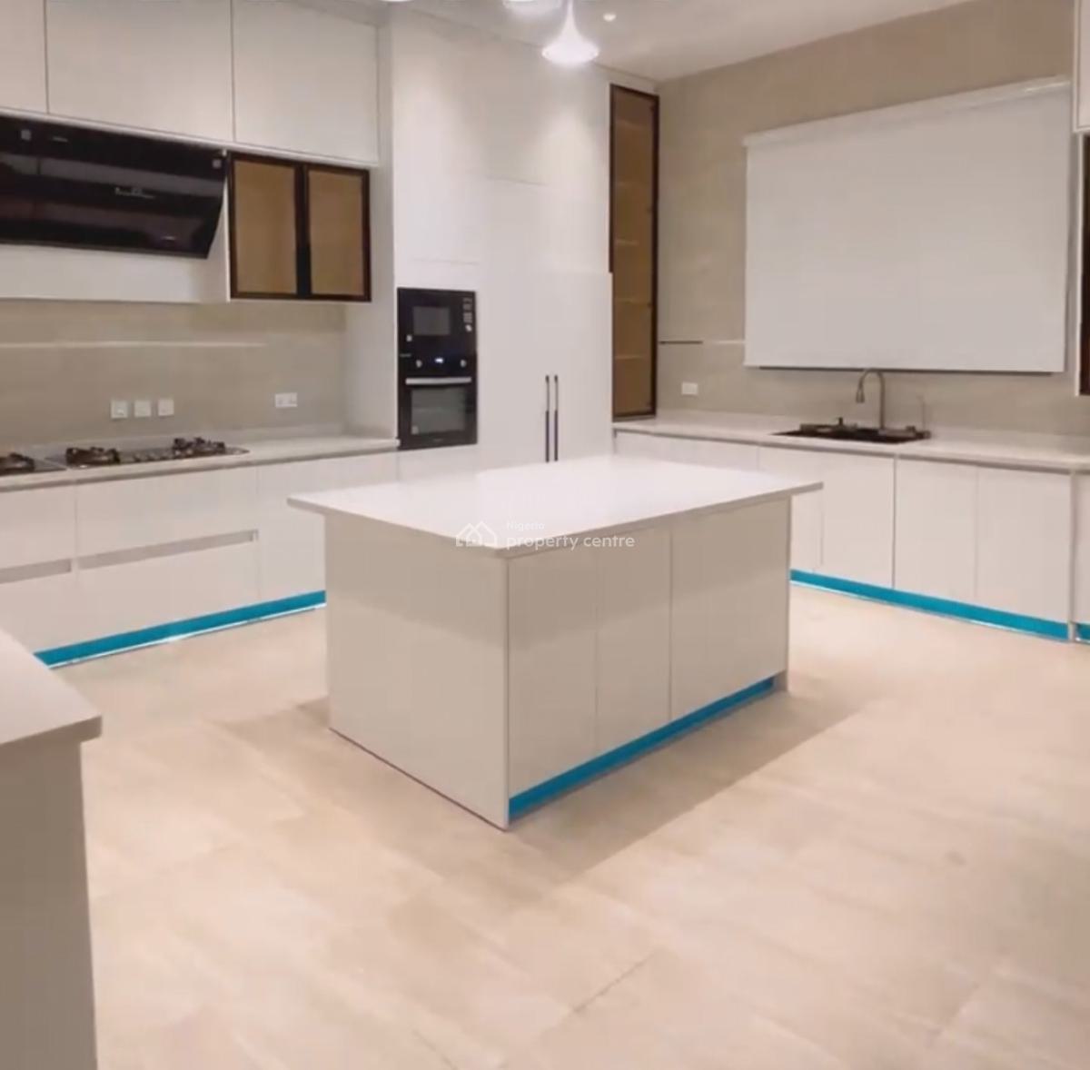 8 Bedroom Mansion, Wuse 2, Abuja, Detached Duplex for Sale