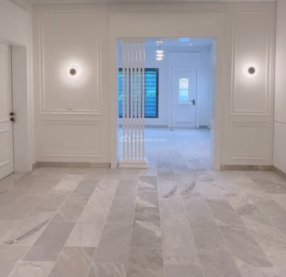 8 Bedroom Mansion, Wuse 2, Abuja, Detached Duplex for Sale