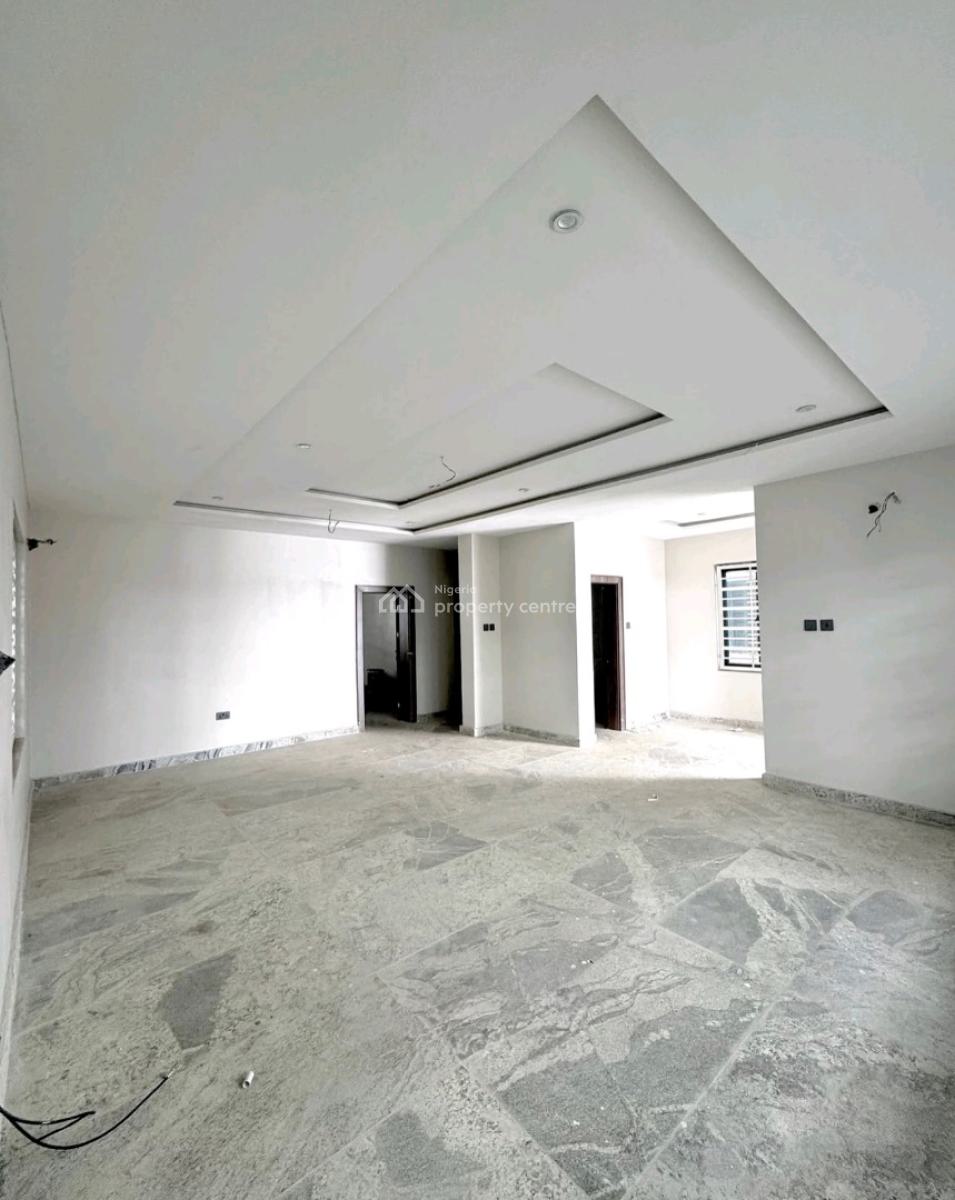 Spacious 5-bedroom Detached Duplex with Bq  Location: Lifec, Life Camp, Abuja, House for Sale