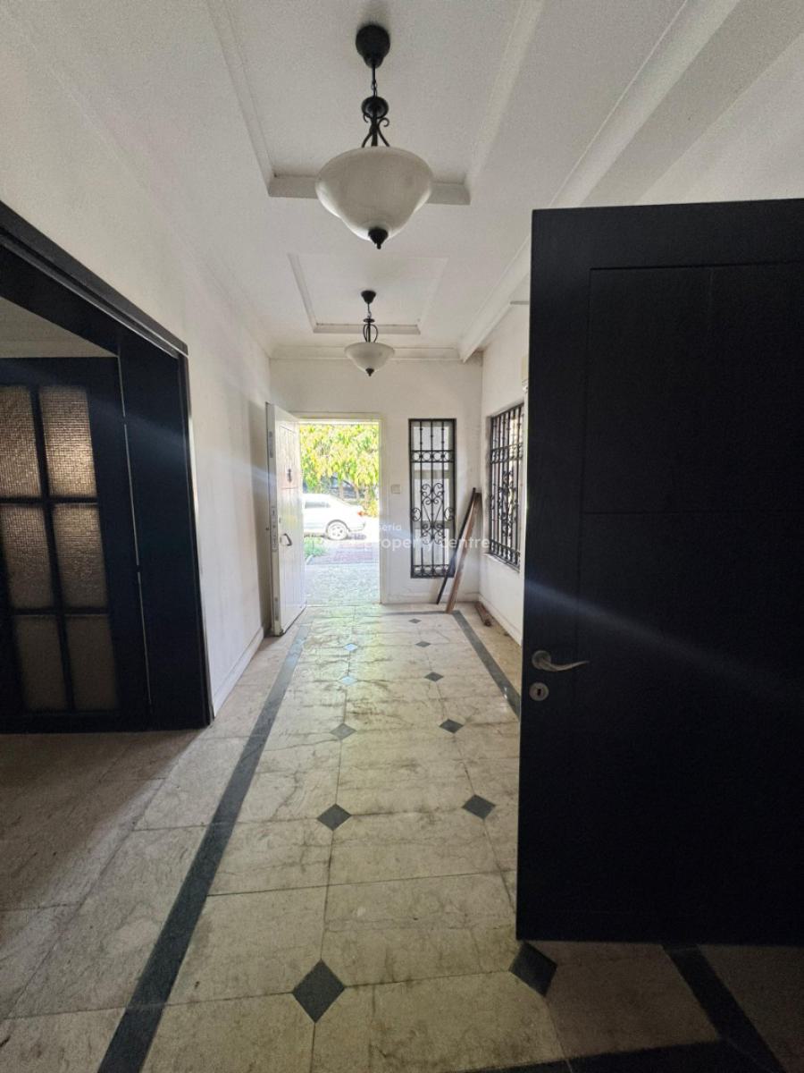 Luxurious 3-bedroom Semi-detached Duplex, Complete with a Bq, Maitama District, Abuja, Semi-detached Duplex for Sale