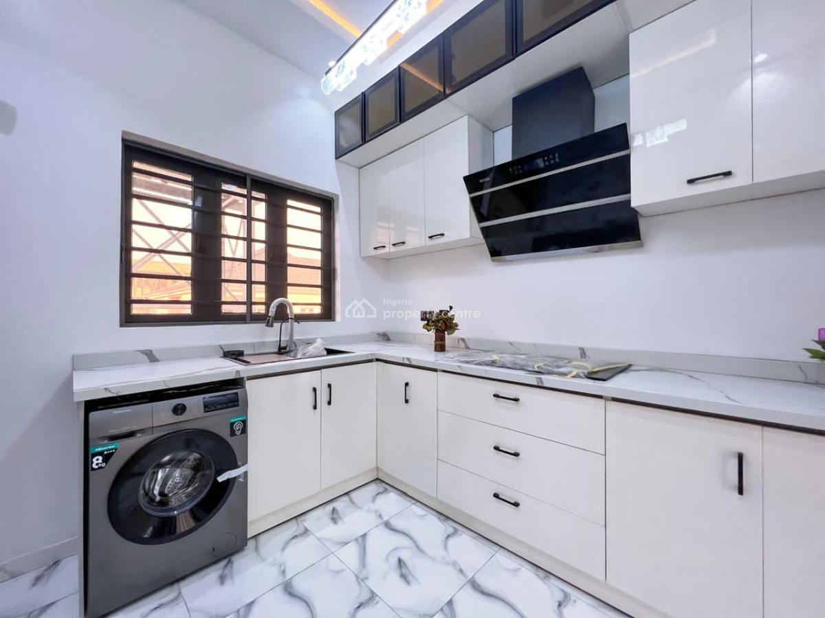 4-bedroom (corner Piece) Terrace House., Lekki Phase 1, Lekki, Lagos, Terraced Duplex for Sale