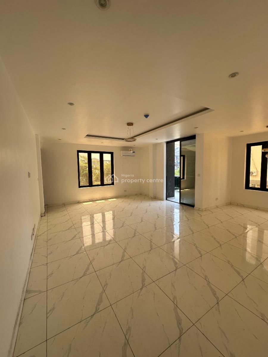 Luxury Spacious 2 Bedroom Apartment with Elevator, Lekki Phase 1, Lekki, Lagos, Flat / Apartment for Sale