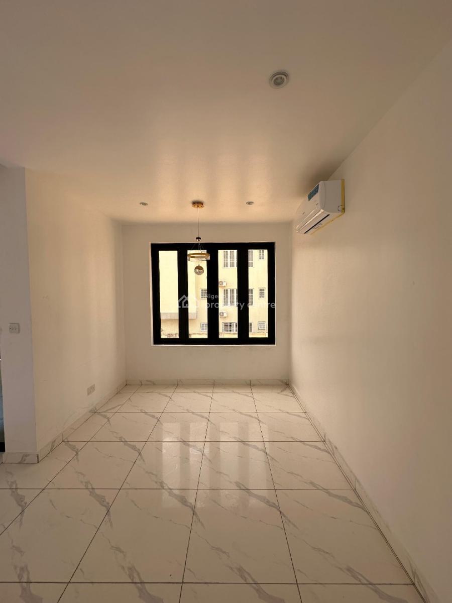 Luxury Spacious 2 Bedroom Apartment with Elevator, Lekki Phase 1, Lekki, Lagos, Flat / Apartment for Sale