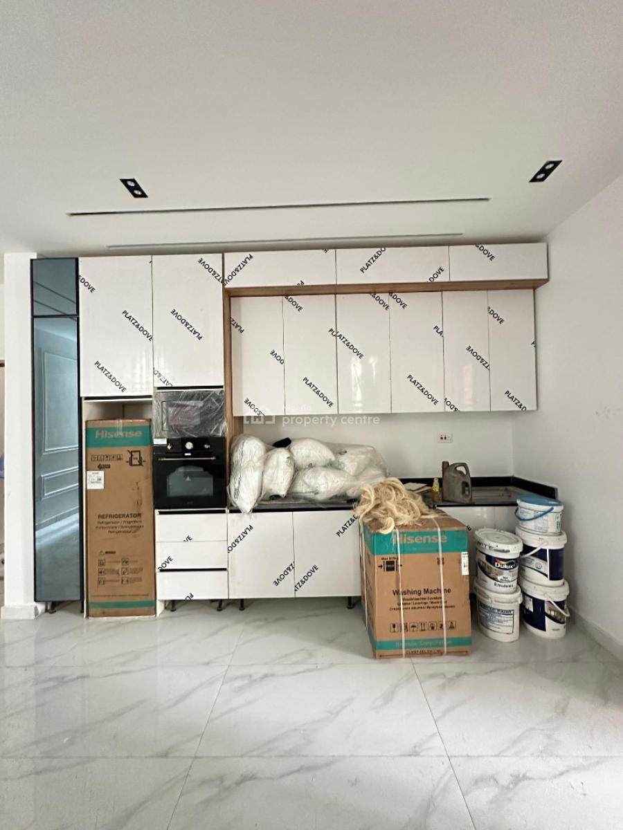 Spacious Luxury 1 Bedroom Apartment with Pool, Lekki Phase 1, Lekki, Lagos, Flat / Apartment for Sale