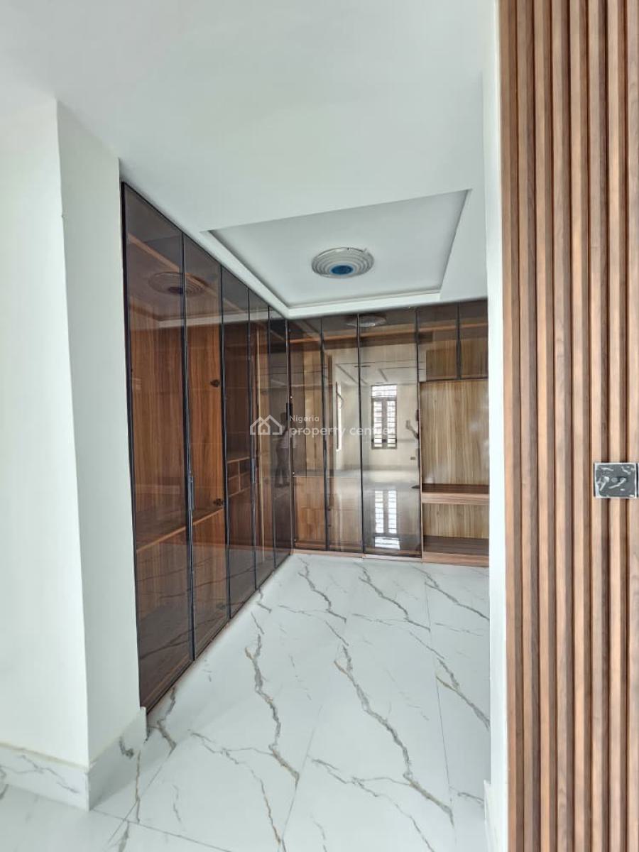 Contemporary Spacious 5 Bedroom Fully Detached Duplex with Bq, Lekki Phase 1, Lekki, Lagos, House for Sale