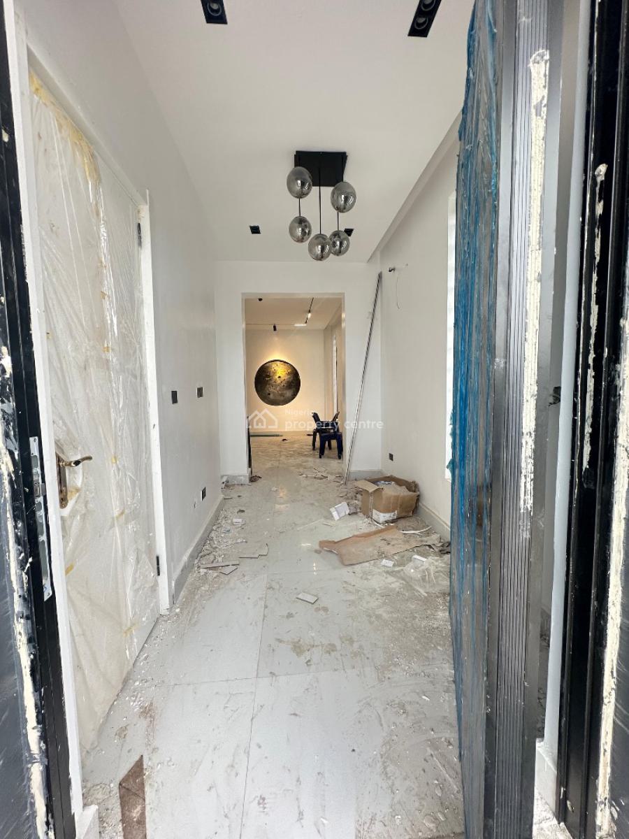 Contemporary Spacious 5 Bedroom Detached with Bq, Rooftop with Pkkl, Lekki Phase 1, Lekki, Lagos, Detached Duplex for Sale