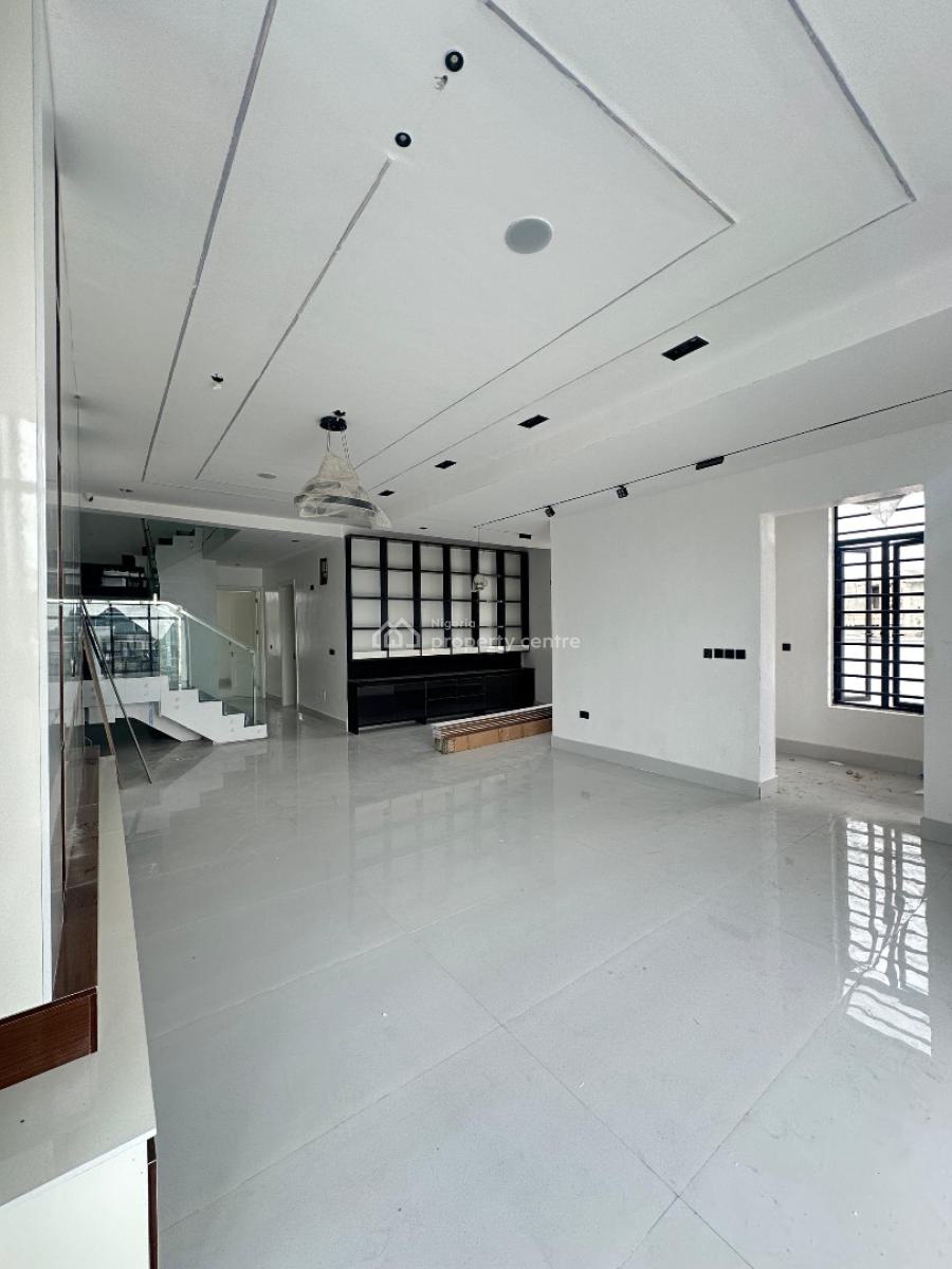 Spacious 5 Bedroom Detached with Bq, Rooftop Terrace and Swimming Pool, Lekki Phase 1, Lekki, Lagos, Detached Duplex for Sale