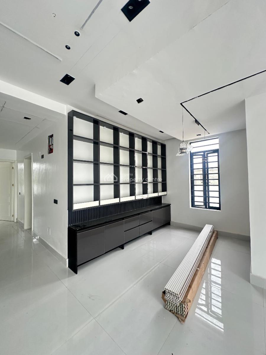 Spacious 5 Bedroom Detached with Bq, Rooftop Terrace and Swimming Pool, Lekki Phase 1, Lekki, Lagos, Detached Duplex for Sale