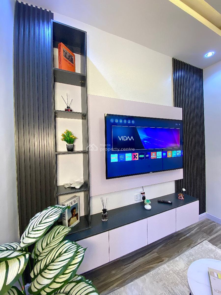 Stylish 1 Bedroom Apartment with Balcony, Yaba, Lagos, Flat / Apartment Short Let