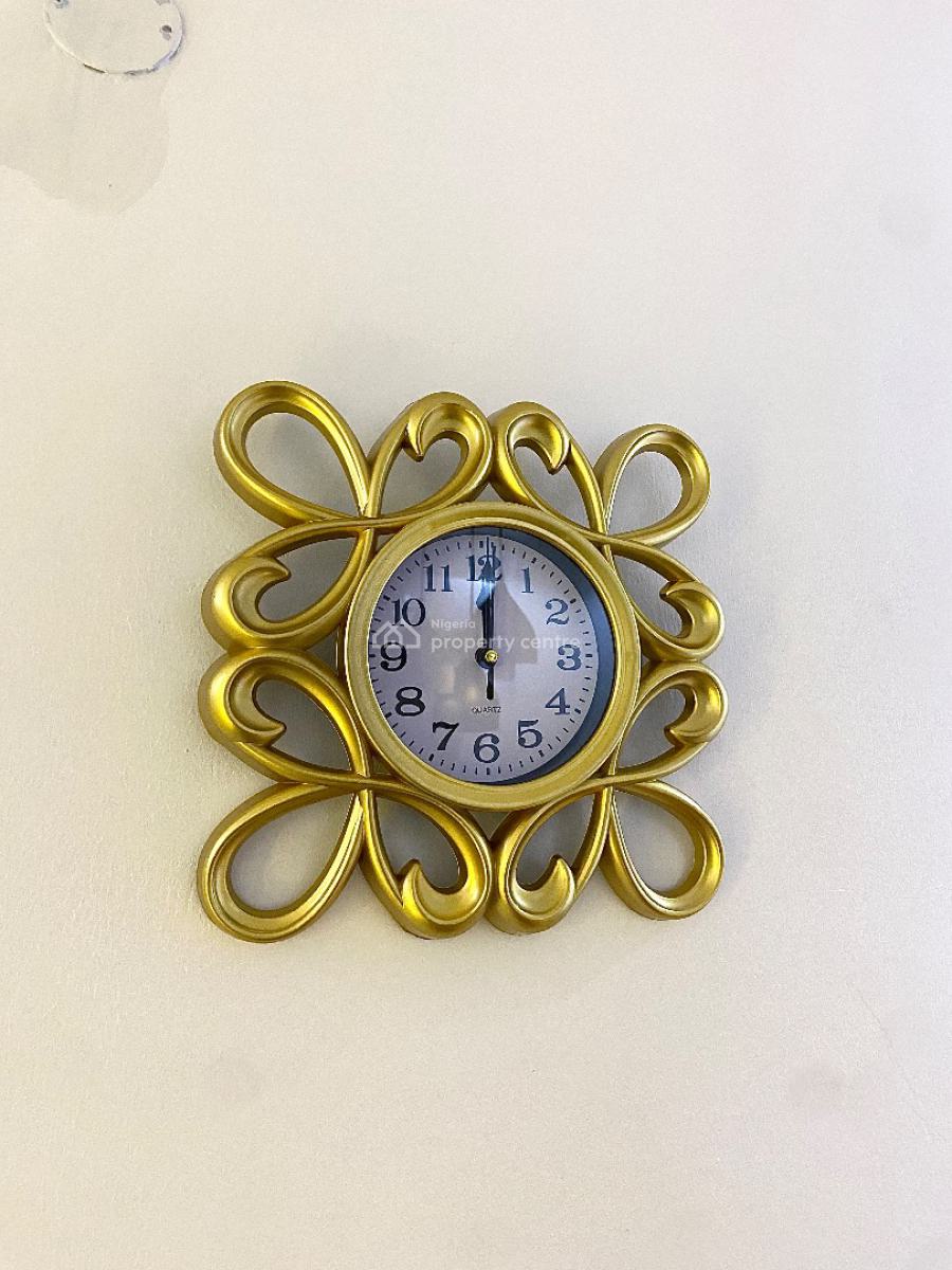 Stylish 1 Bedroom Apartment with Balcony, Yaba, Lagos, Flat / Apartment Short Let