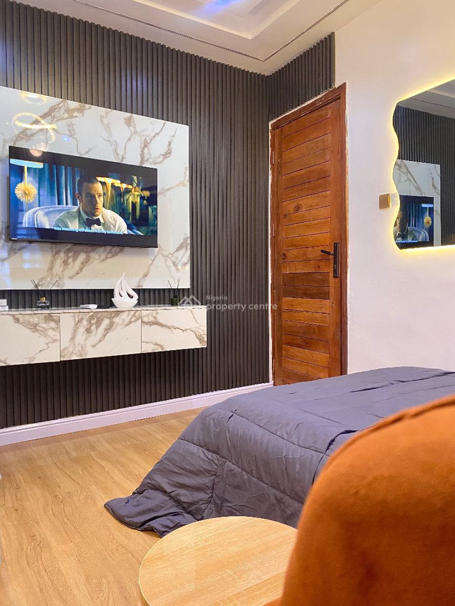 Affordable Studio Apartment with High Speed Internet, Shomolu, Lagos, Flat / Apartment Short Let