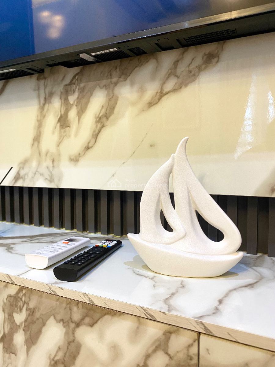 Affordable Studio Apartment with High Speed Internet, Shomolu, Lagos, Flat / Apartment Short Let