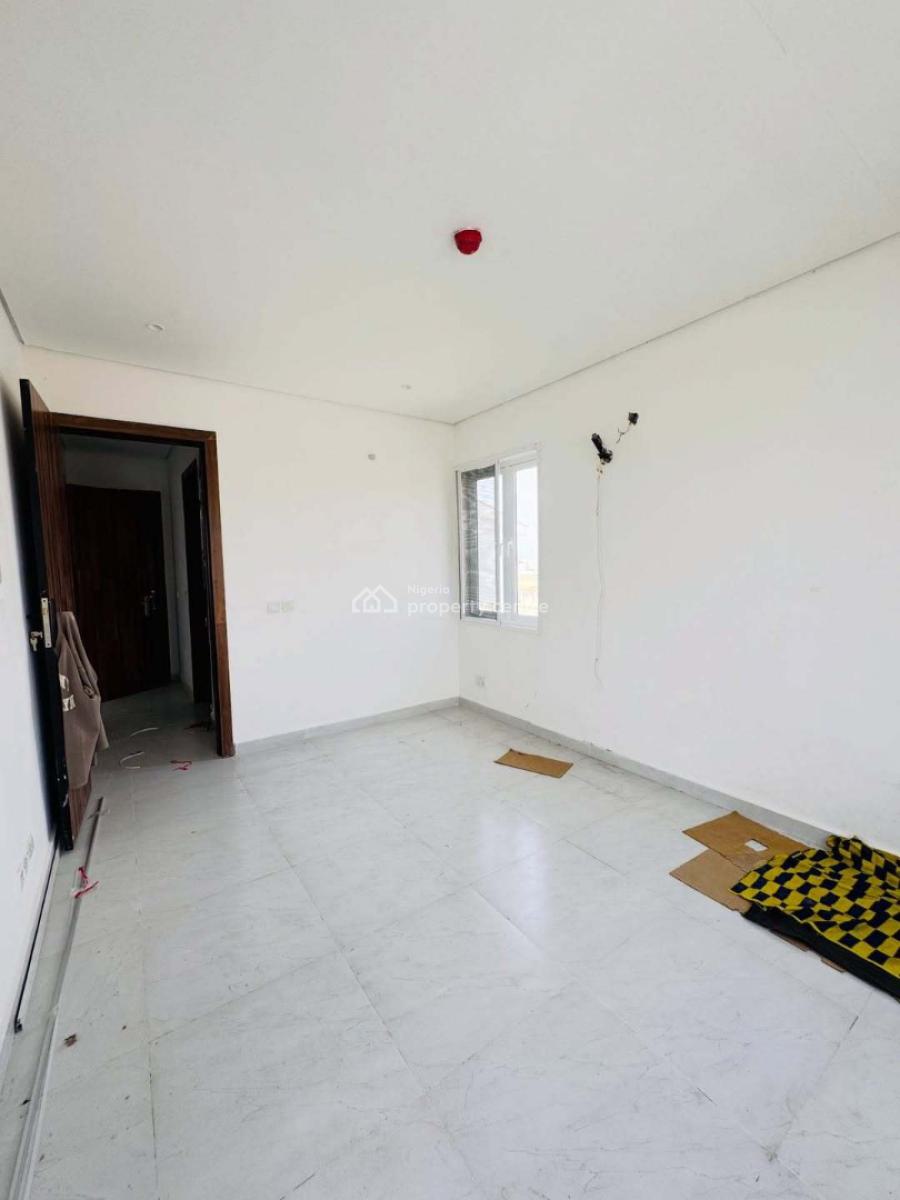 Luxury 5 Bedroom Semi-detached House with Bq, Twin Lake Estate, Lekki, Lagos, Semi-detached Duplex for Rent